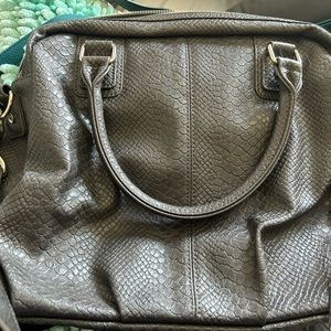 Thirty-One Jewell Gray Snakeskin Purse